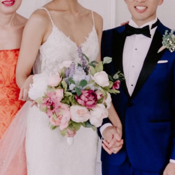 Enzoani Mercedes Wedding Dress Size 2 in PERFECT condition - Picture 4 of 7